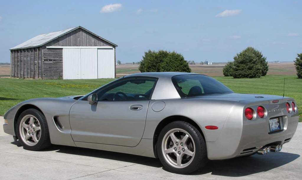 Quiet Colorado Corvette